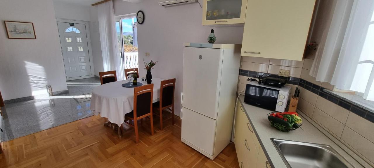 Apartments Cosic Grebastica Exterior photo