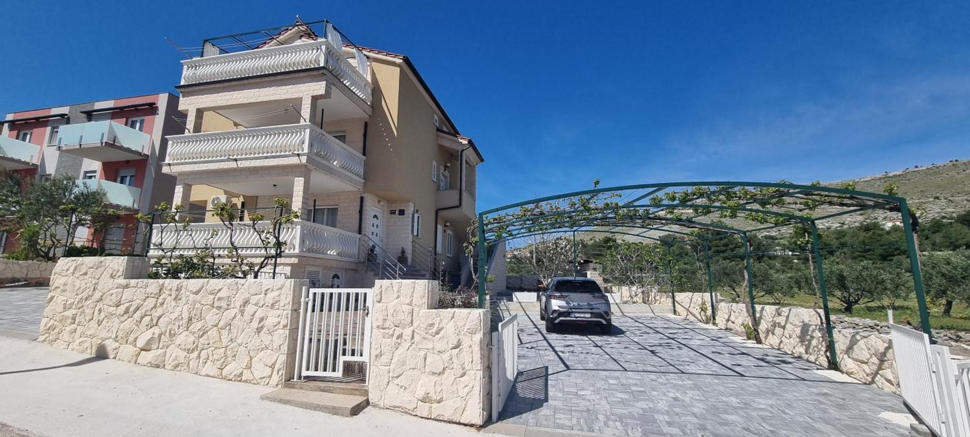 Apartments Cosic Grebastica Exterior photo
