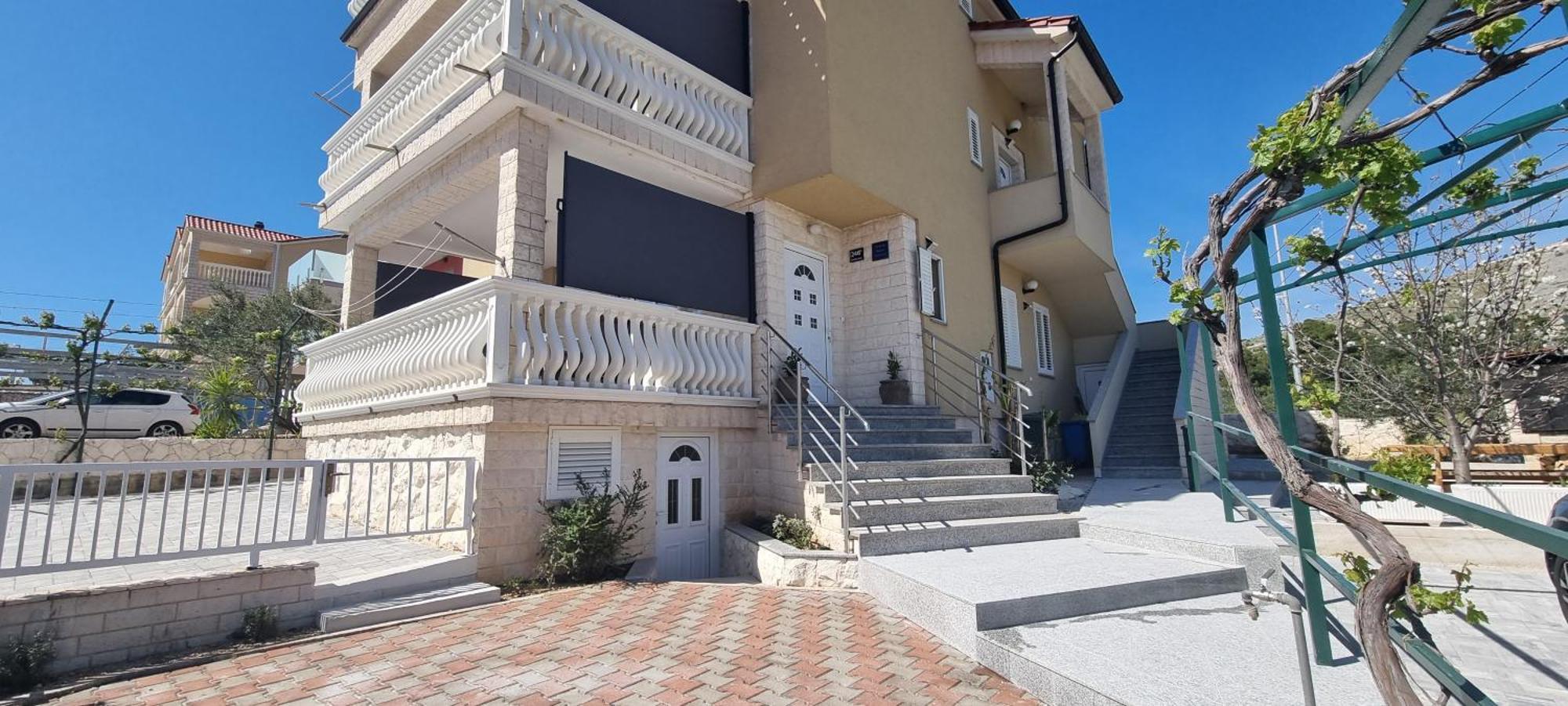 Apartments Cosic Grebastica Exterior photo
